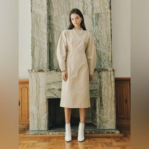 EYEYE
Stitch Puff Maxi Dress Beige